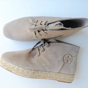 Tory Burch Booties seagrass platform boots suede